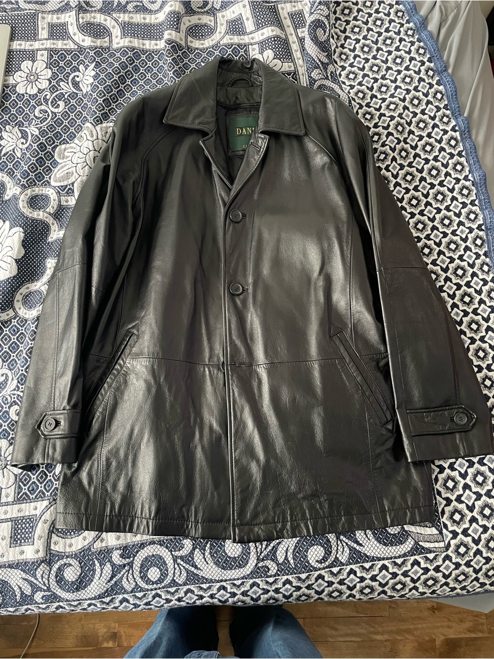 Danier Vintage black leather 3 button jacket